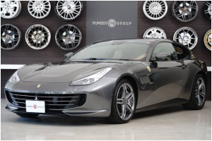 フェラーリ GTC4ルッソ V12エンジンNAエンジン